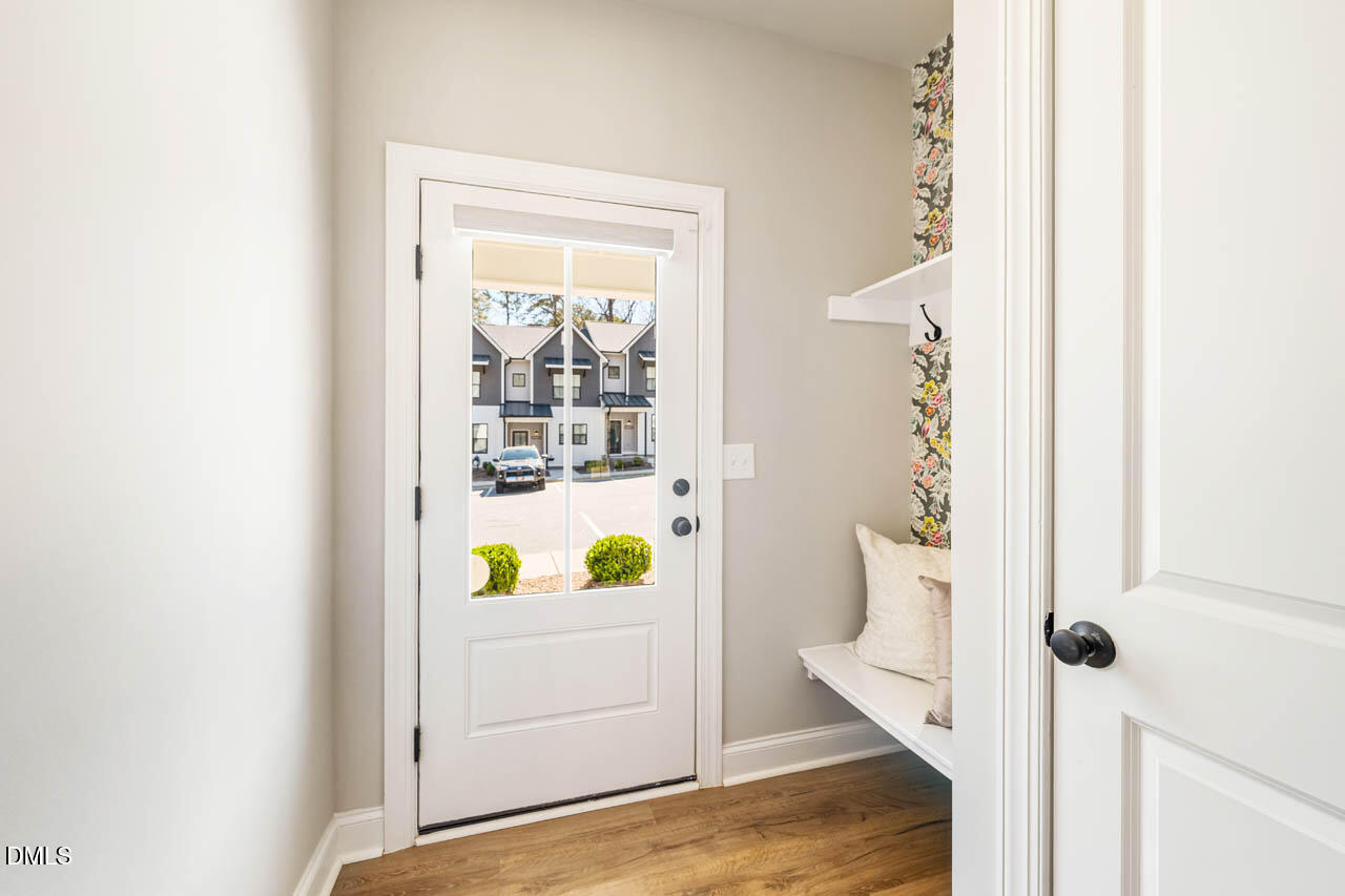 5709 Parker Pines Raleigh, NC 27609 - Photo 3 of 33 5709ParkerPinesCt-010