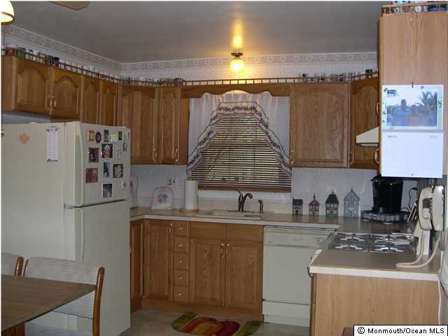 21 Long Road Freehold, NJ 07728 - Photo 3 of 3 Additional Photo