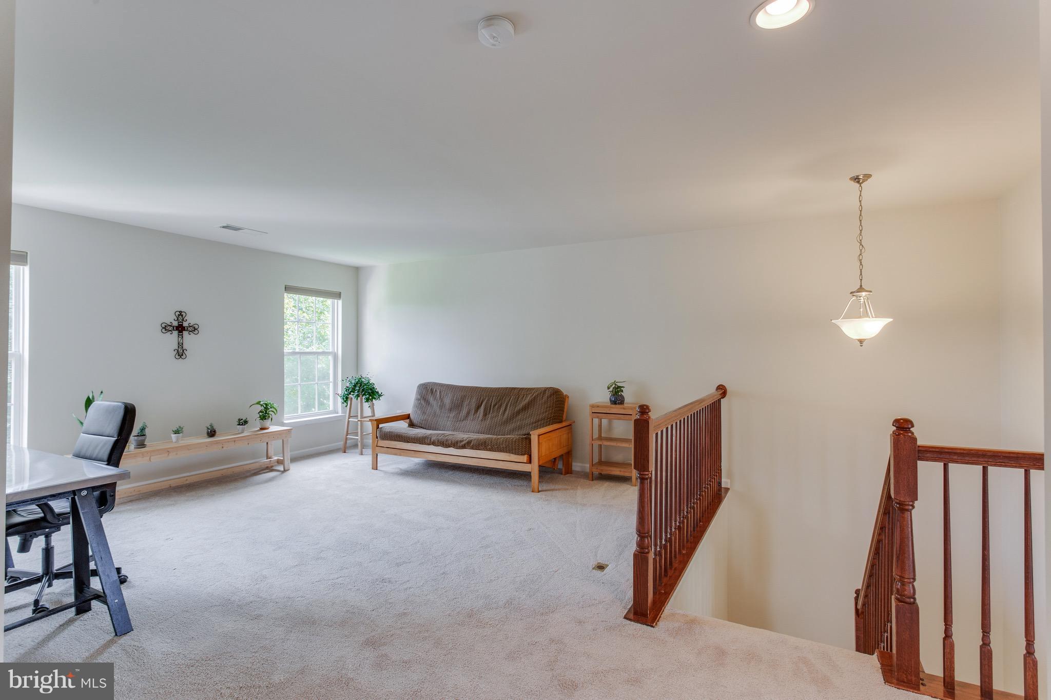 25868 Spring Farm Circle Chantilly, VA 20152 - Photo 14 of 30 Large Den at the upper level