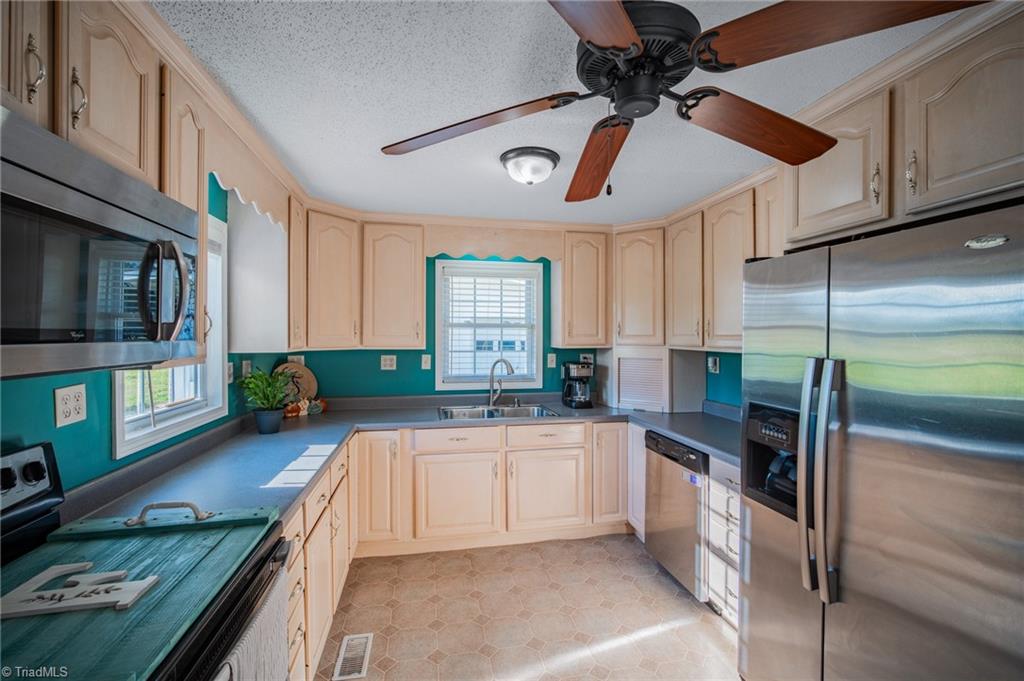 3399 Bethesda Road Lexington, NC 27295 - Photo 4 of 17 Gallery Image 4