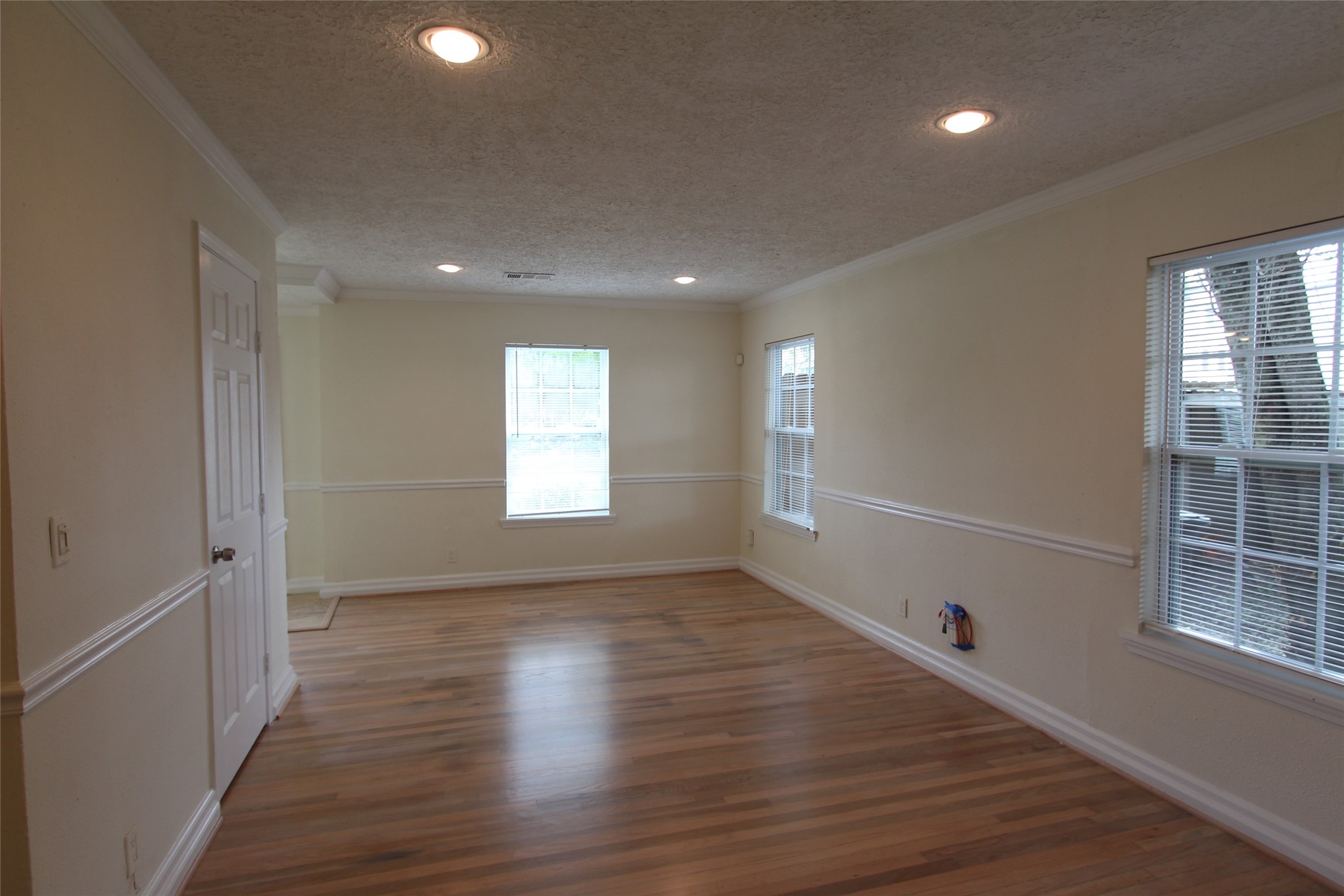 6630 Corbin Street Houston, TX 77055 - Photo 3 of 13