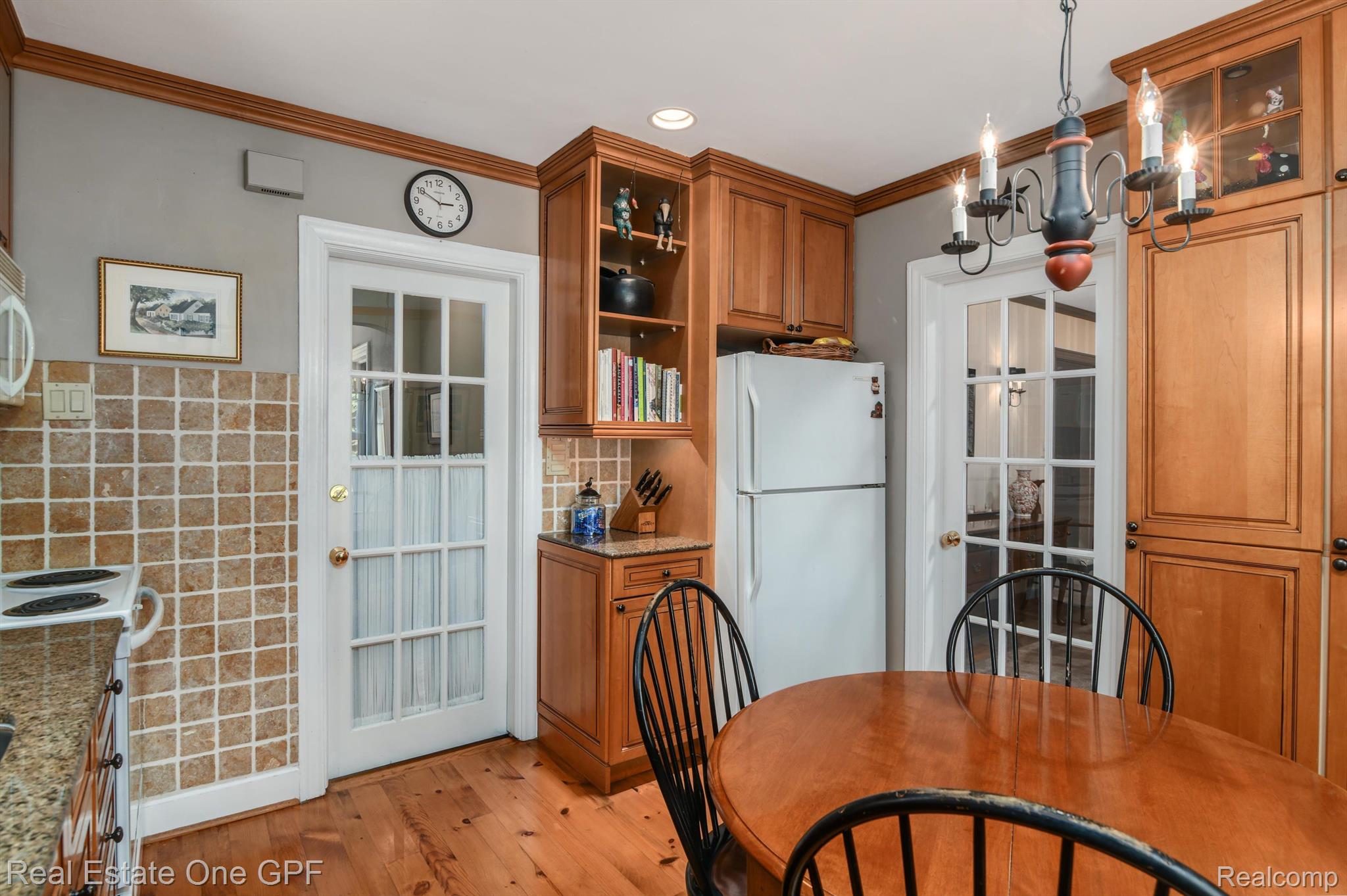 546 Neff Road Grosse Pointe, MI 48230 - Photo 18 of 38 Gallery Image 18