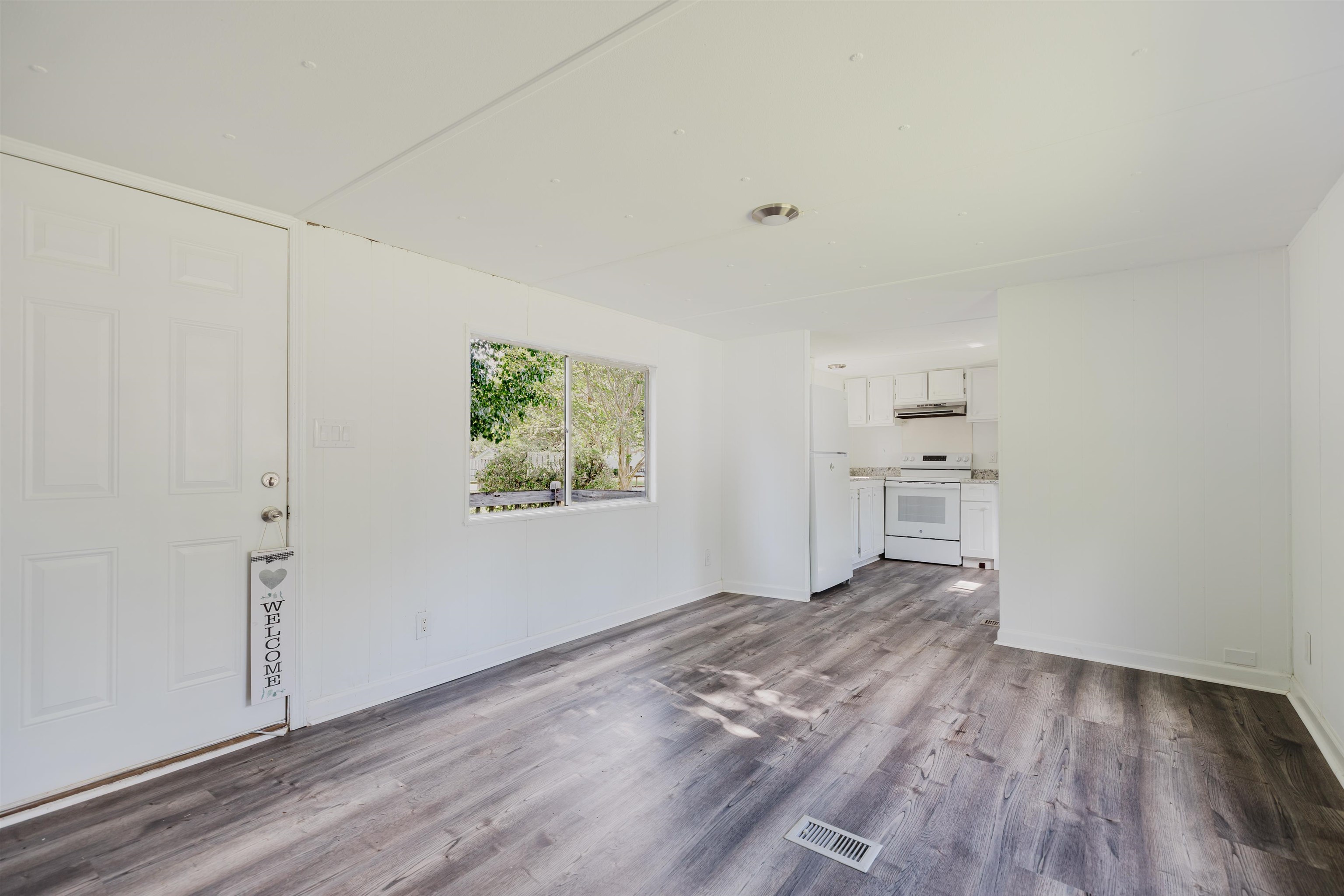 1815 Cactus Drive Loris, SC 29569 - Photo 2 of 20