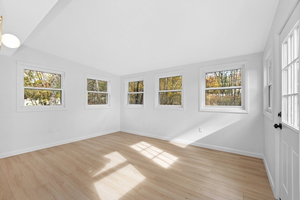17 Susan Lane Bellingham, MA 02019 - Photo 14 of 20