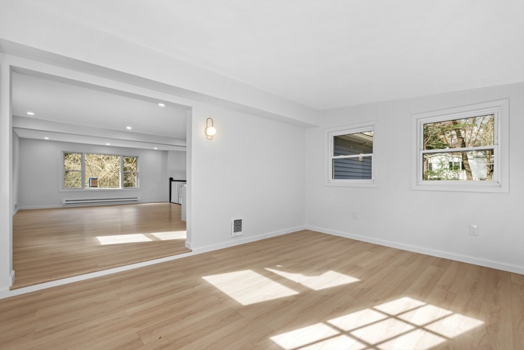 17 Susan Lane Bellingham, MA 02019 - Photo 8 of 20