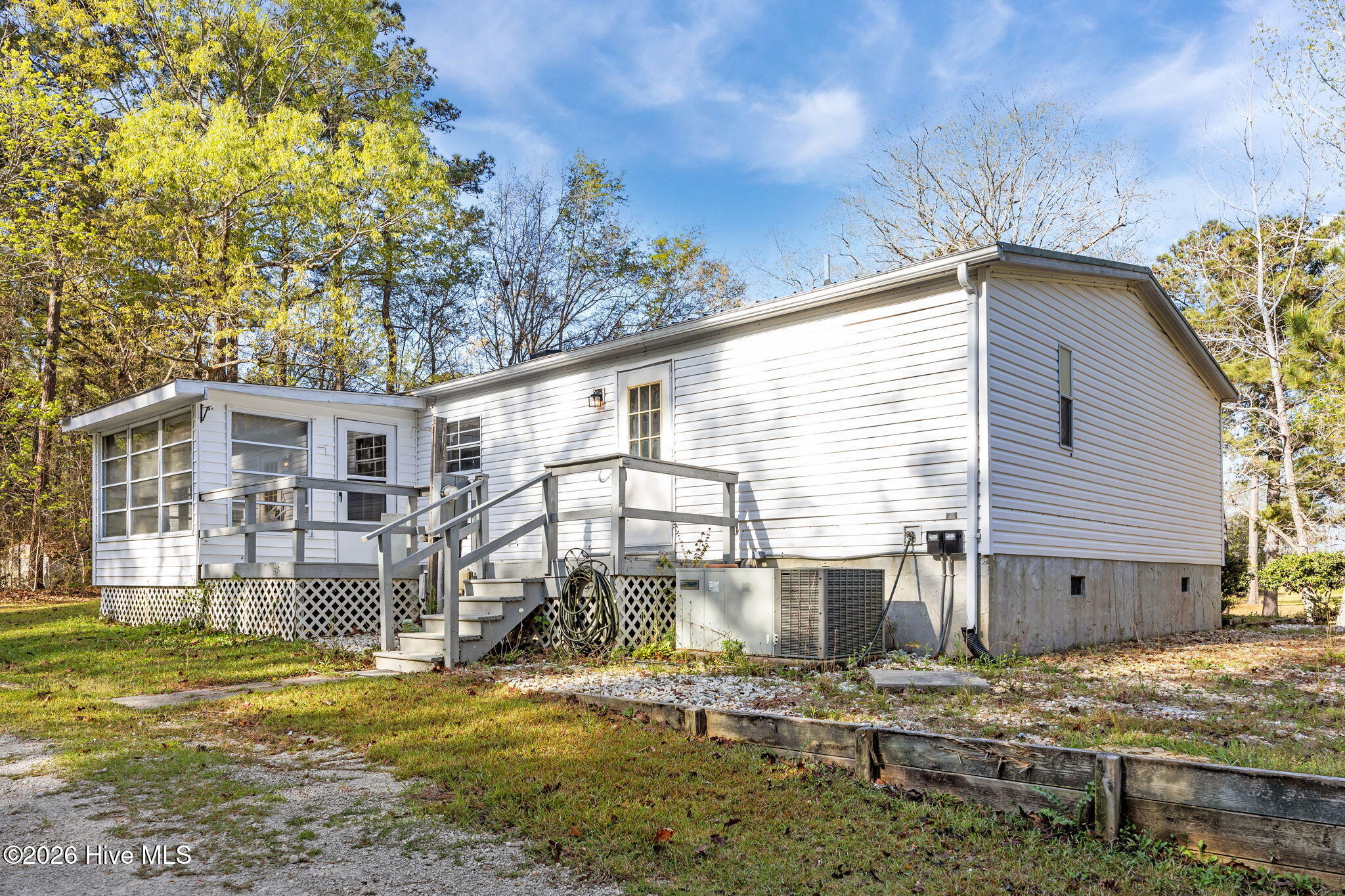 340 Belgrade-Swansboro Road Stella, NC 28582 - Photo 4 of 50 04_Back