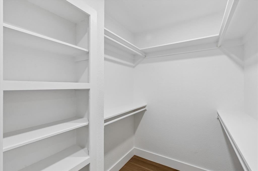 5719 Valley Ridge Court Arlington, TX 76017 - Photo 20 of 27