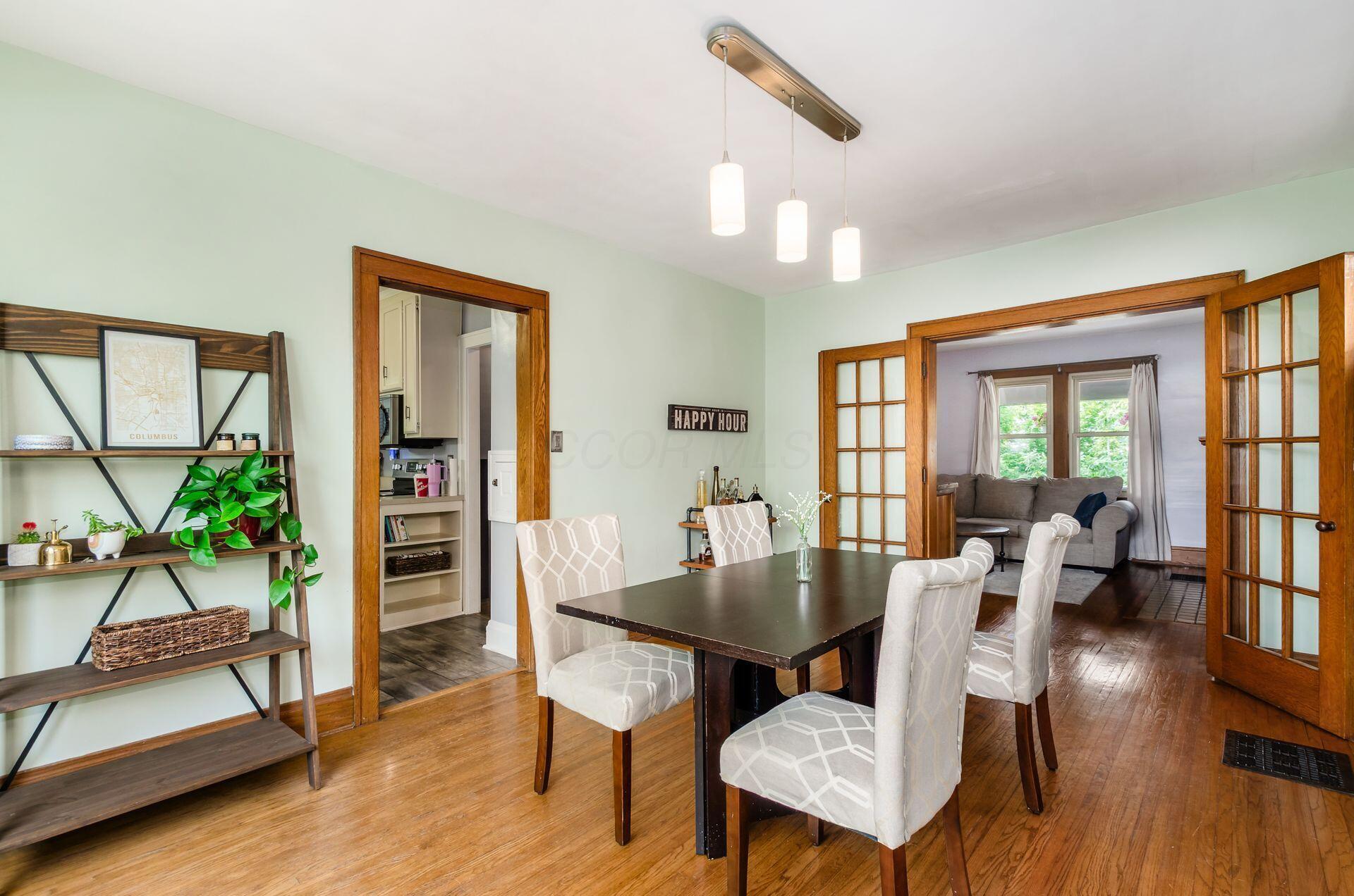 138 East Kelso Road Columbus, OH 43202 - Photo 14 of 59 016_d891bbd_K 138 E Kelso 085