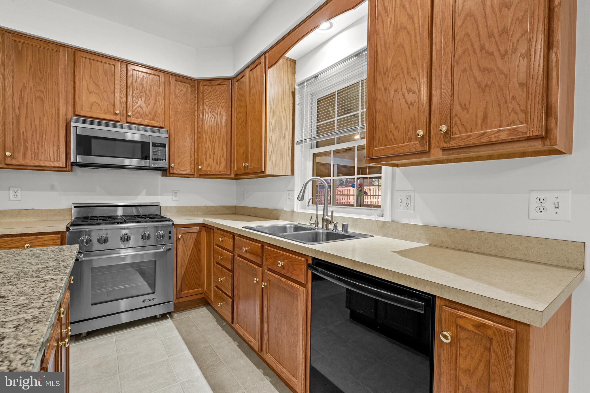 8516 Springway Road Ellicott City, MD 21043 - Photo 14 of 43 Kitche