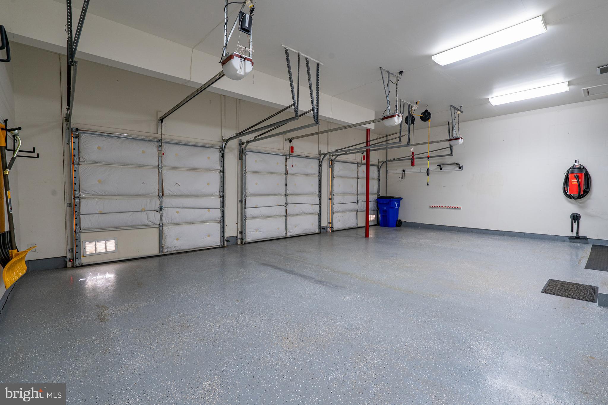 8516 Springway Road Ellicott City, MD 21043 - Photo 22 of 43 Garage