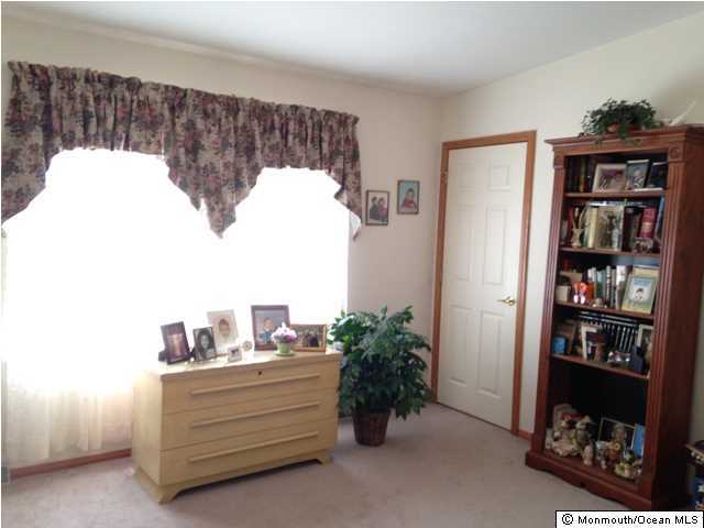 9 Edgewood Drive Cream Ridge, NJ 08514 - Photo 14 of 20 Additional Photo