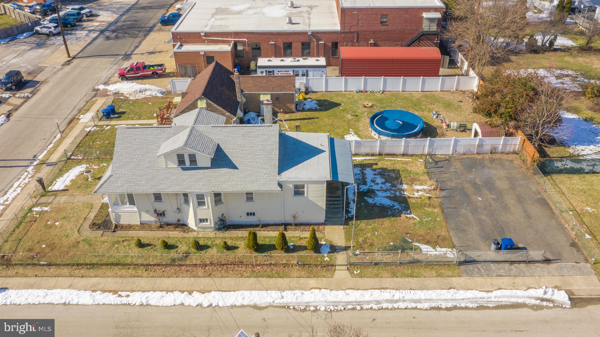 61 South Maple Avenue Maple Shade, NJ 08052 - Photo 4 of 38