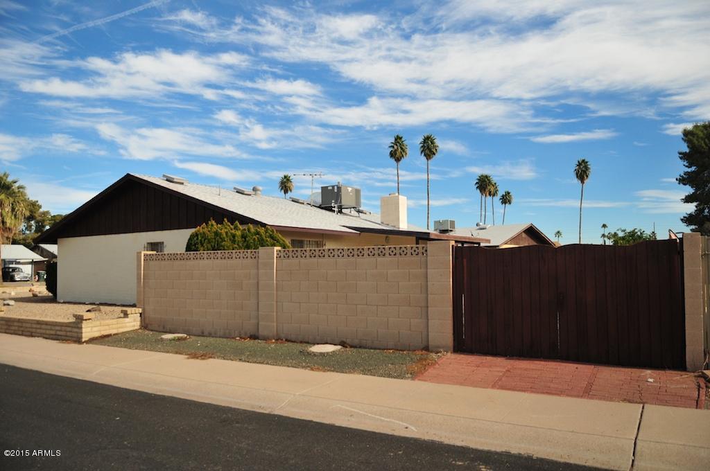 3559 West Redfield Road Phoenix, AZ 85053 - Photo 5 of 51 BAS_6782