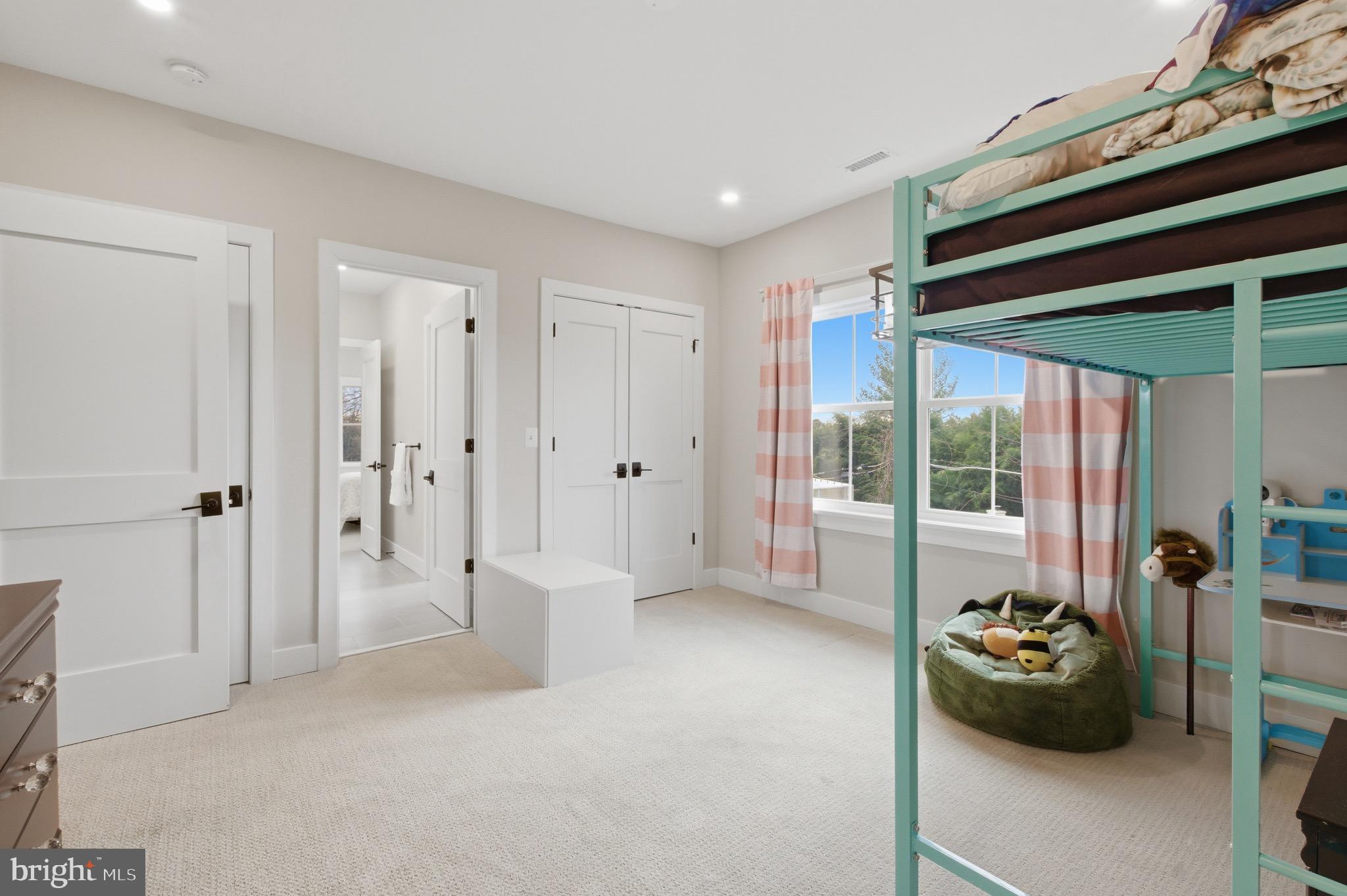 1304 Gahant Road Alexandria, VA 22308 - Photo 24 of 56