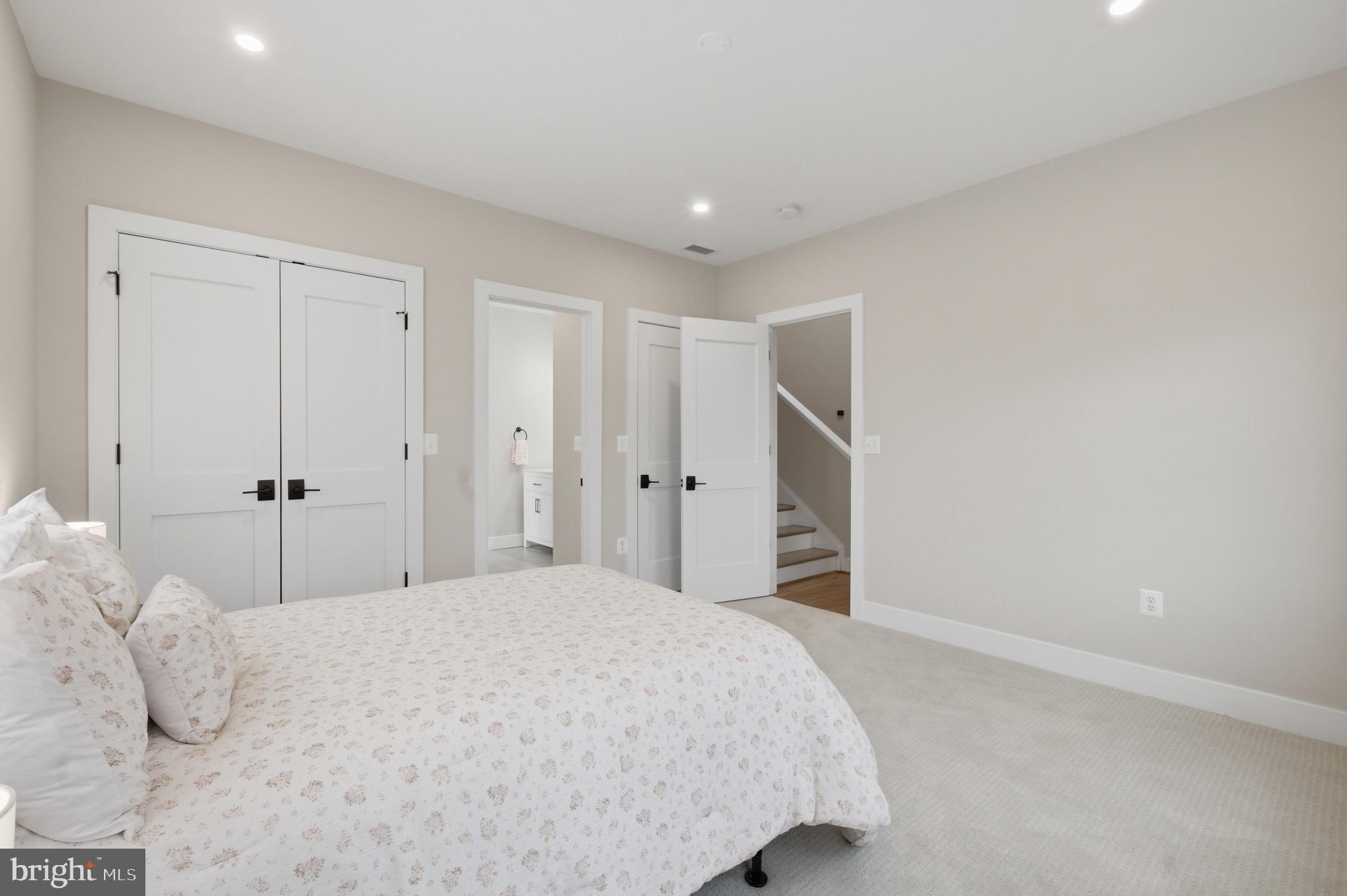 1304 Gahant Road Alexandria, VA 22308 - Photo 29 of 56