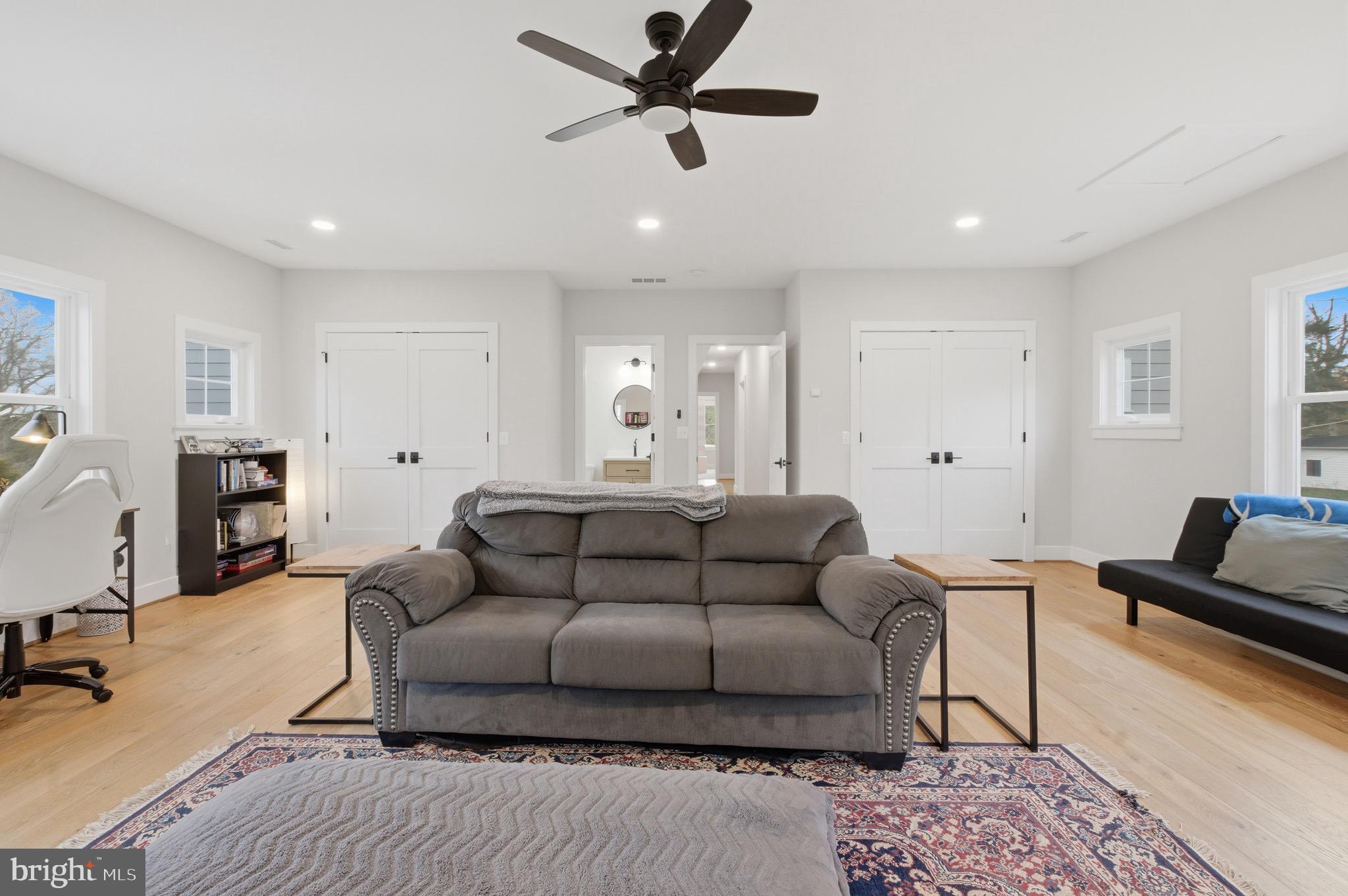 1304 Gahant Road Alexandria, VA 22308 - Photo 38 of 56