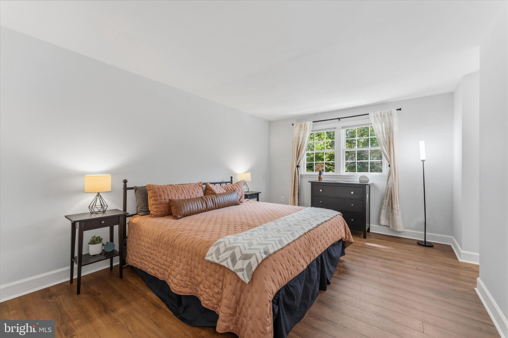 6865 Brian Michael Court Springfield, VA 22153 - Photo 20 of 44 Primary Bedroom