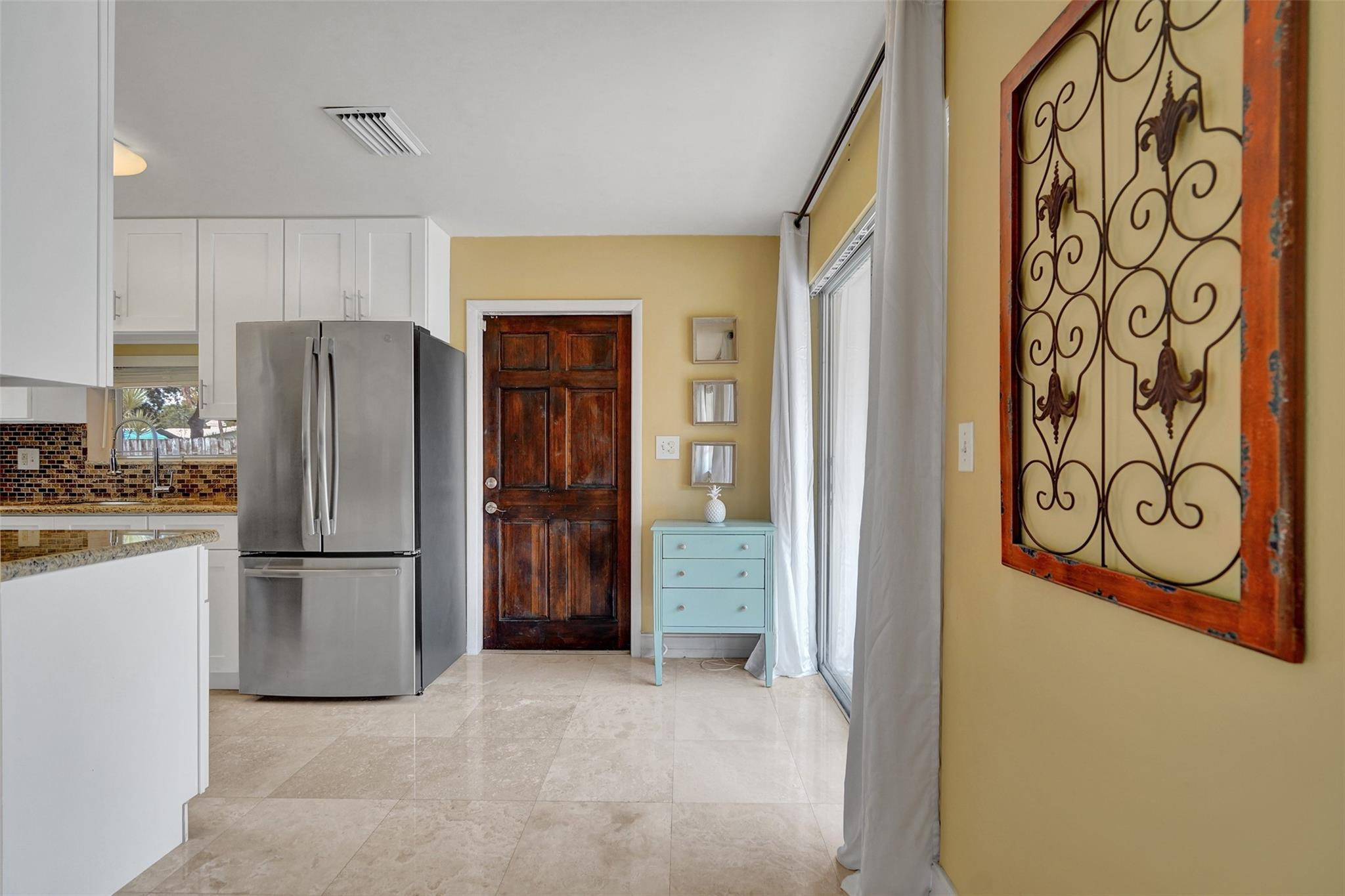 4740 Northeast 21st Terrace Lighthouse Point, FL 33064 - Photo 9 of 28 Photo 9