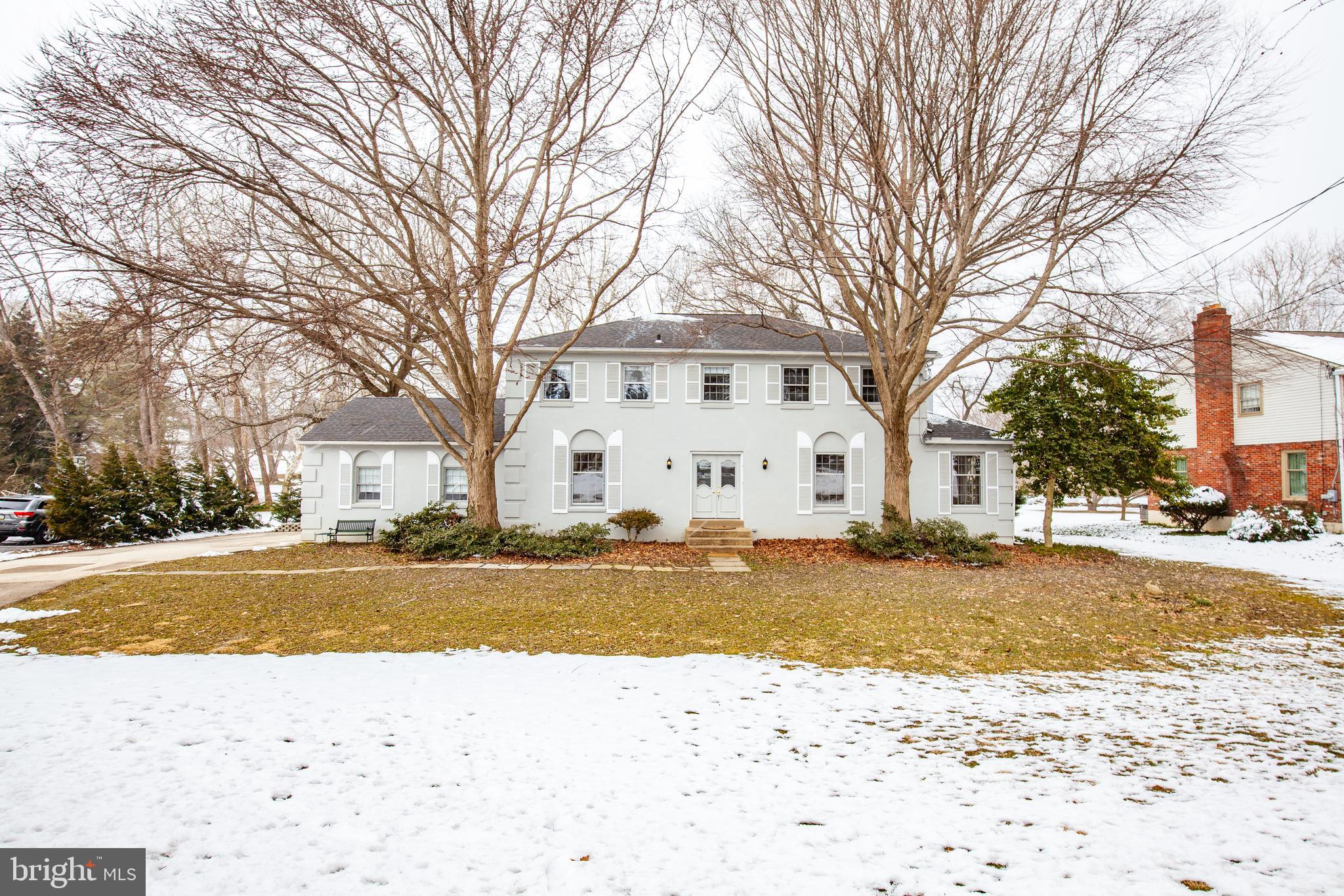 771 Richards Road Wayne, PA 19087 - Photo 3 of 41 a view of a yard with a large tree