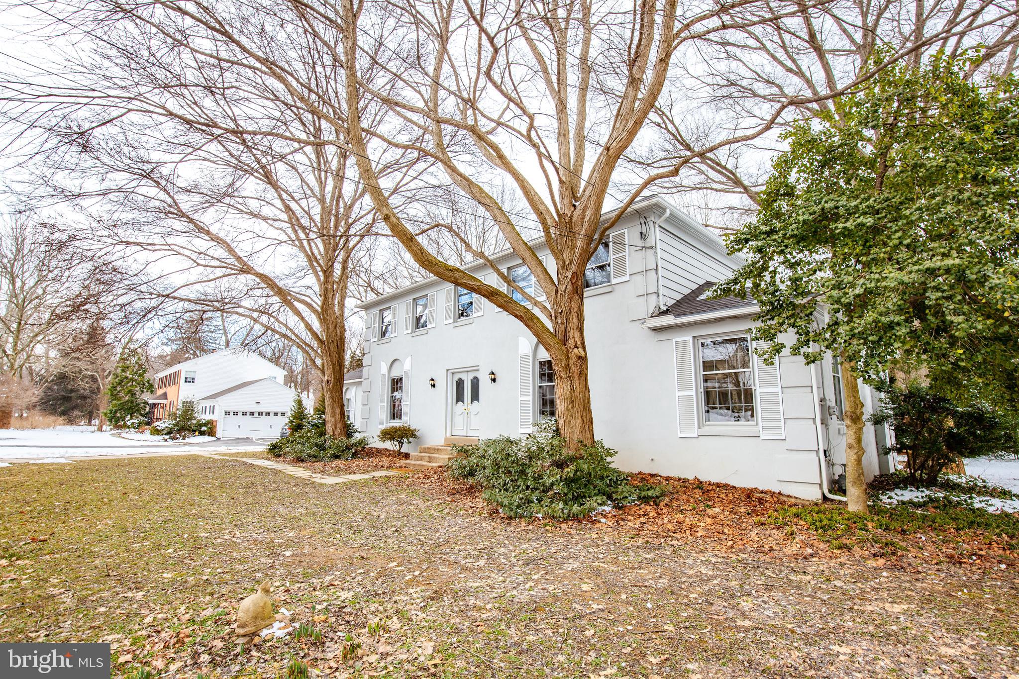 771 Richards Road Wayne, PA 19087 - Photo 6 of 41 a view of a yard with trees on the road
