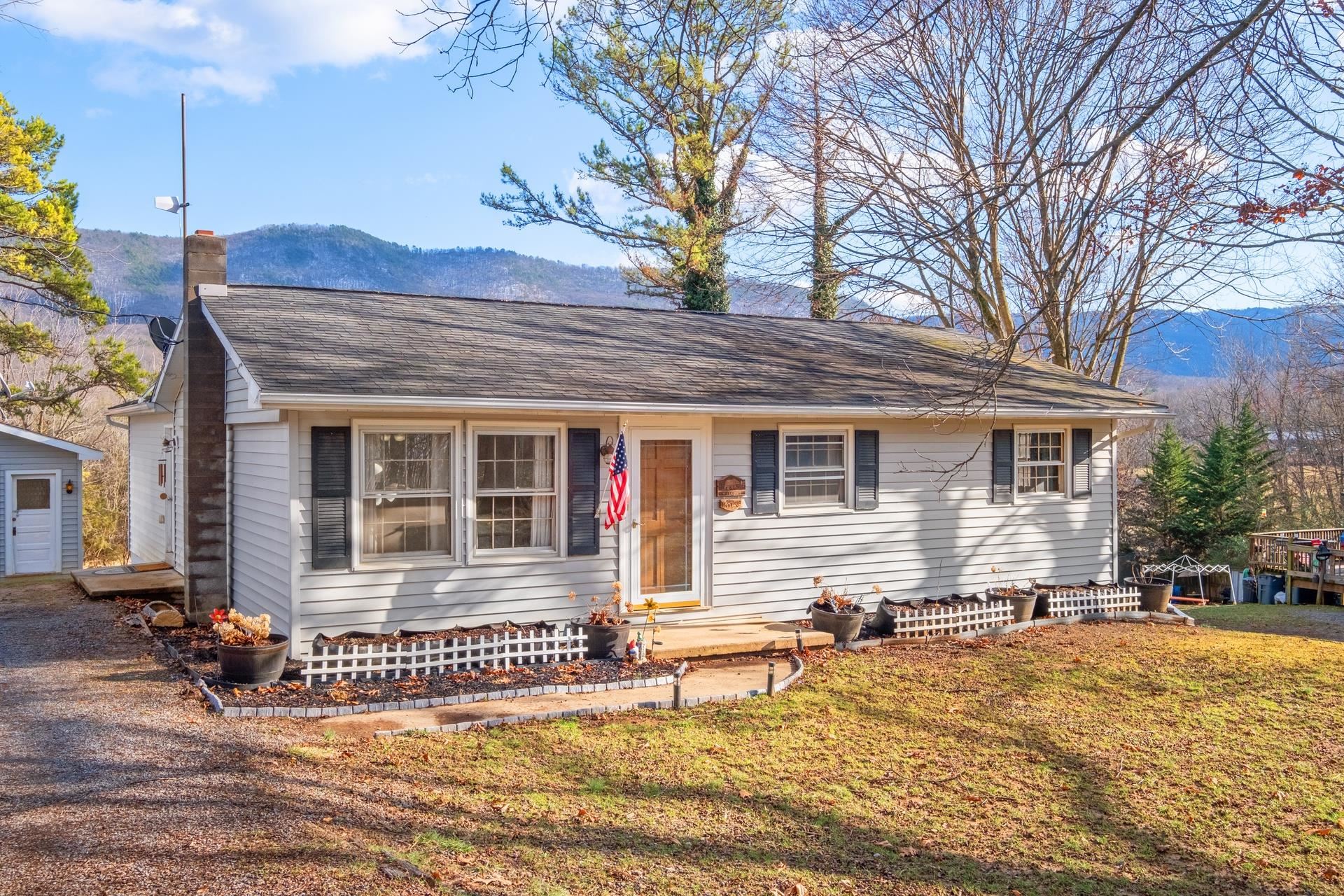 11320 Mountain Valley Road Harrisonburg, VA 22802 - Photo 1 of 21 Gallery Image 1