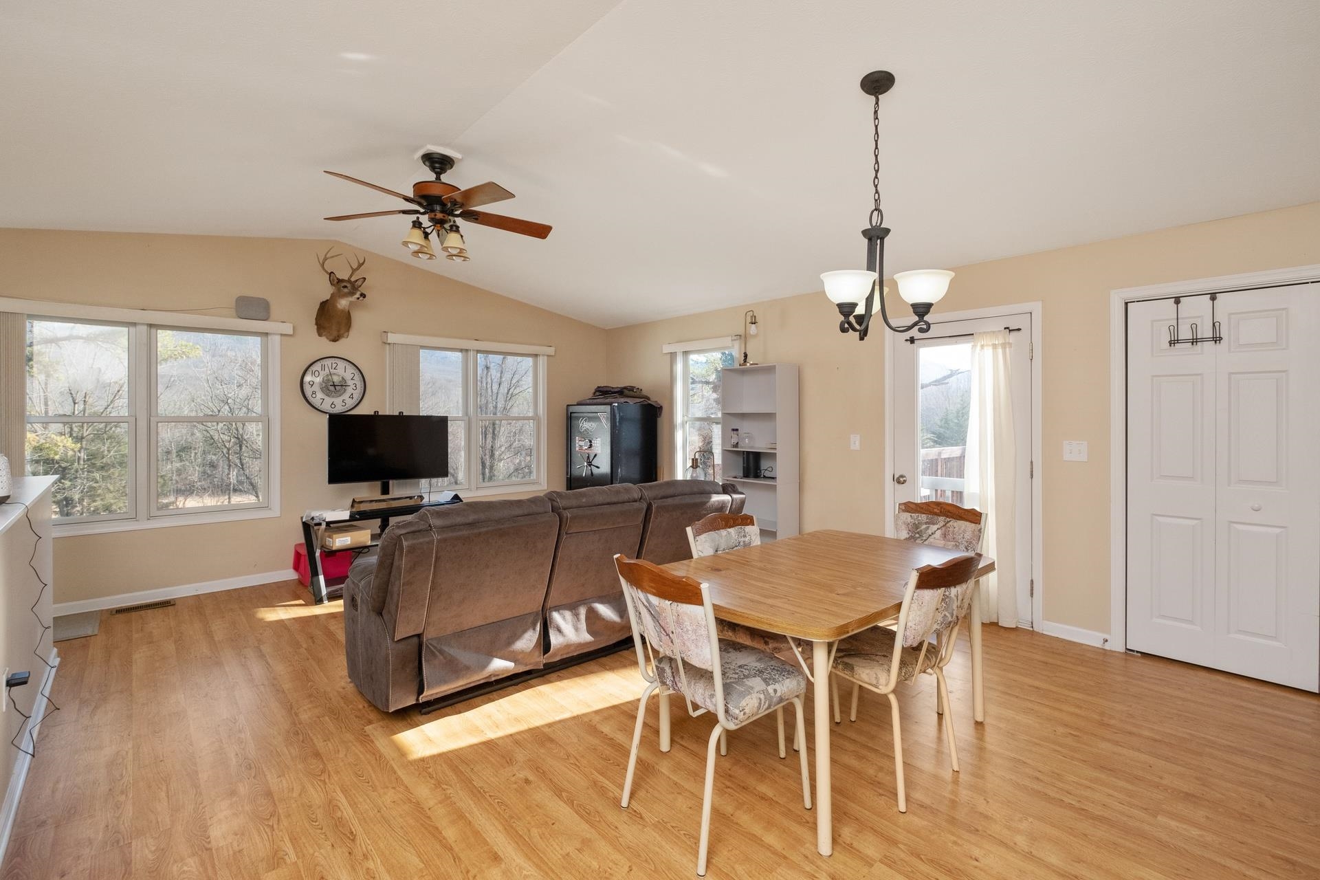 11320 Mountain Valley Road Harrisonburg, VA 22802 - Photo 9 of 21 Gallery Image 9