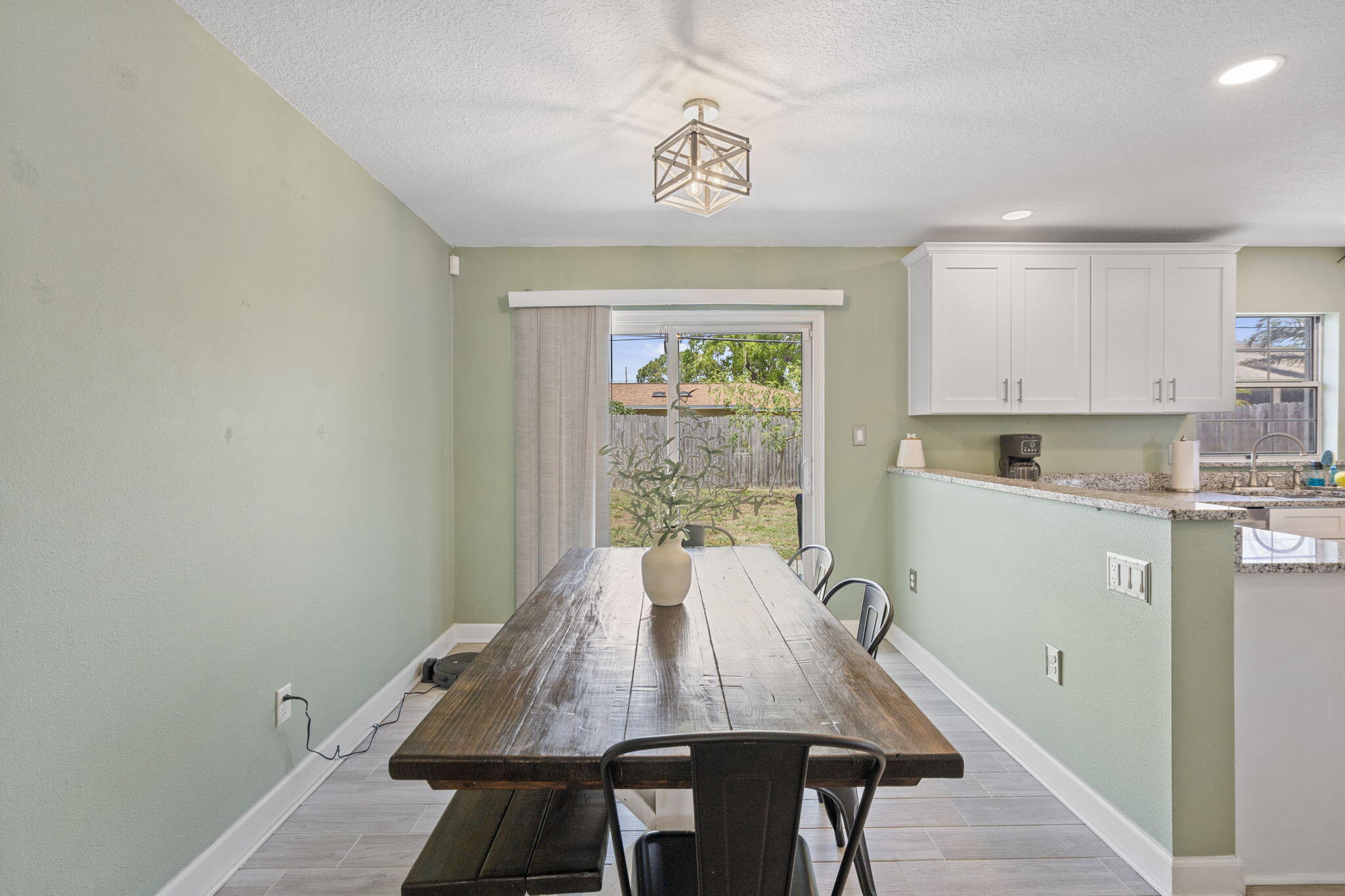 984 Beacon Road Rockledge, FL 32955 - Photo 5 of 39 4-web-or-mls-DSC08952
