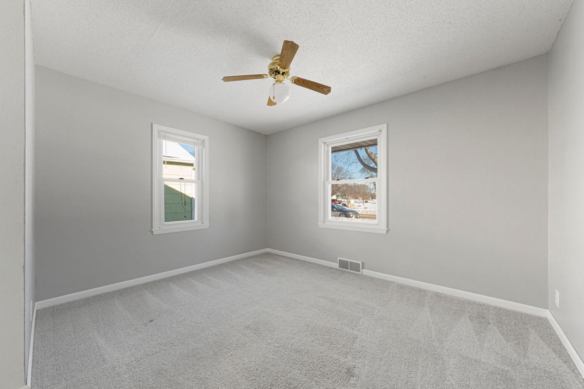 1402 4th Street Southwest Austin, MN 55912 - Photo 16 of 26