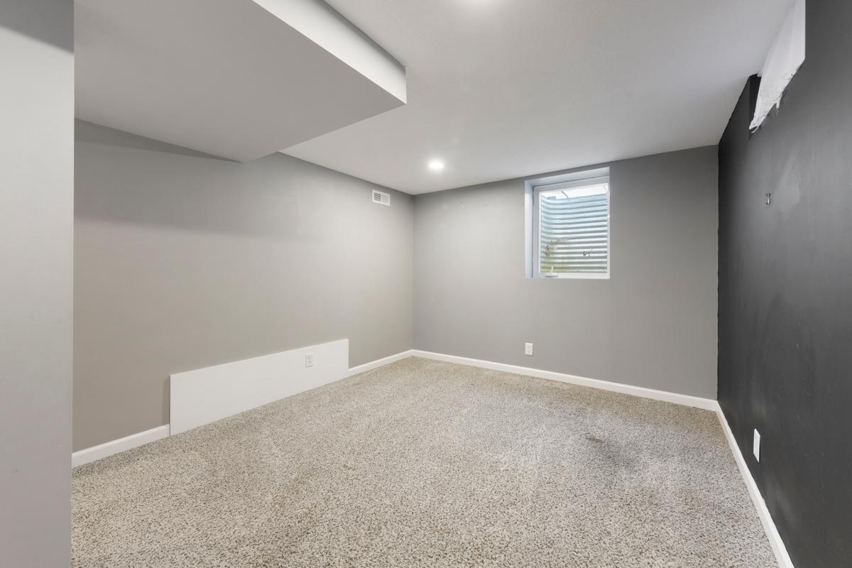 1402 4th Street Southwest Austin, MN 55912 - Photo 21 of 26