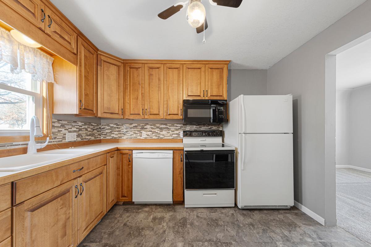 1402 4th Street Southwest Austin, MN 55912 - Photo 9 of 26