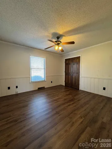 $2,200 | 1616 Oak Trail Lane, Charlotte, NC 28216