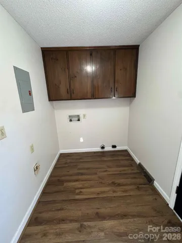 $2,200 | 1616 Oak Trail Lane, Charlotte, NC 28216