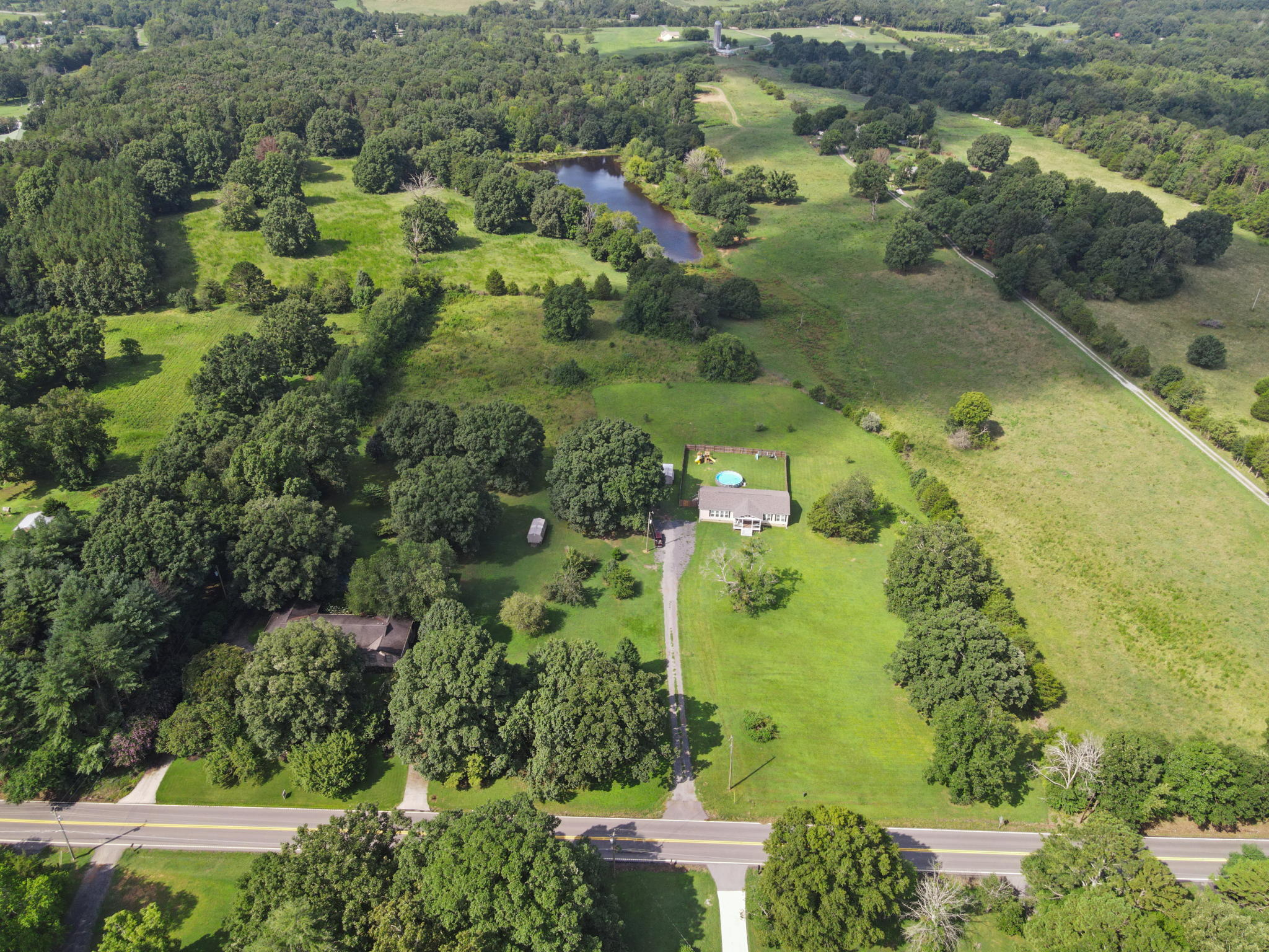 173 Bowater Road Delano, TN 37325 - Photo 29 of 32 29-web-or-mls-2B290955-9DC9-4CC1-B77E-84