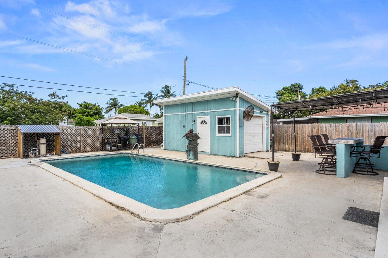 827 Hampton Road West Palm Beach, FL 33405 - Photo 25 of 29 025-827HamptonRoad-WestPalmBeach-FL-3340