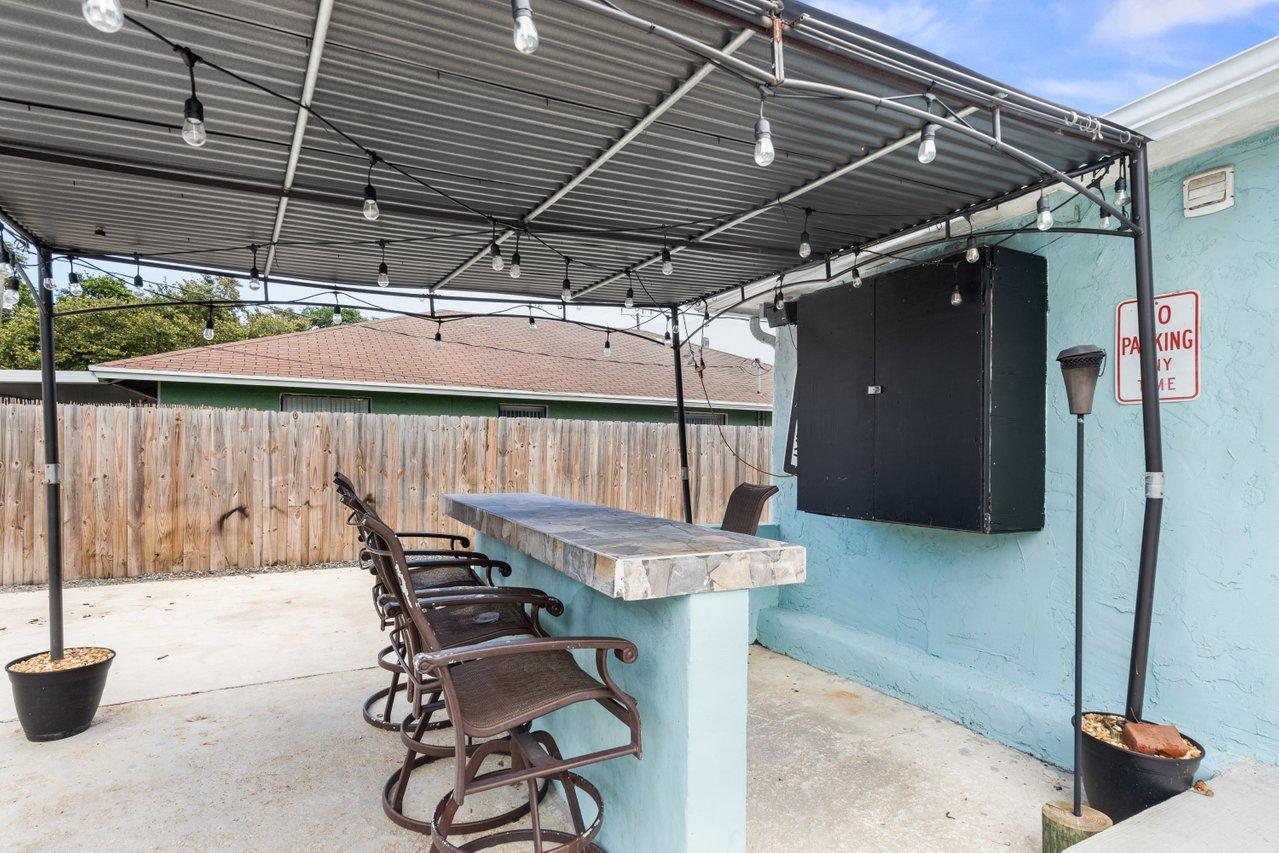 827 Hampton Road West Palm Beach, FL 33405 - Photo 26 of 29 026-827HamptonRoad-WestPalmBeach-FL-3340