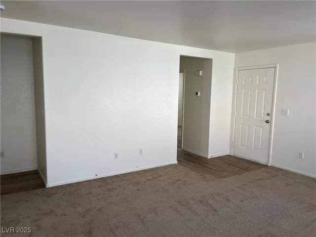 $1,700 | 2842 Kensington Street, Las Vegas, NV 89156