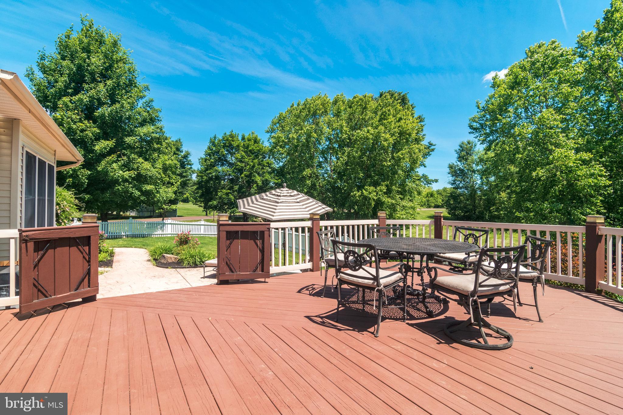 5095 Redfield Road Doylestown, PA 18902 - Photo 25 of 32 Deck