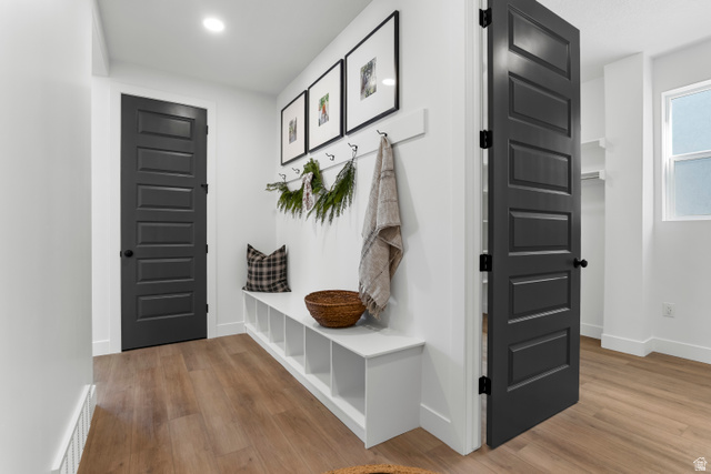 624 North Legend Circle, Unit 480 Mapleton, UT 84664 - Photo 9 of 34 Mudroom featuring light wood-style flooring and recessed lighting