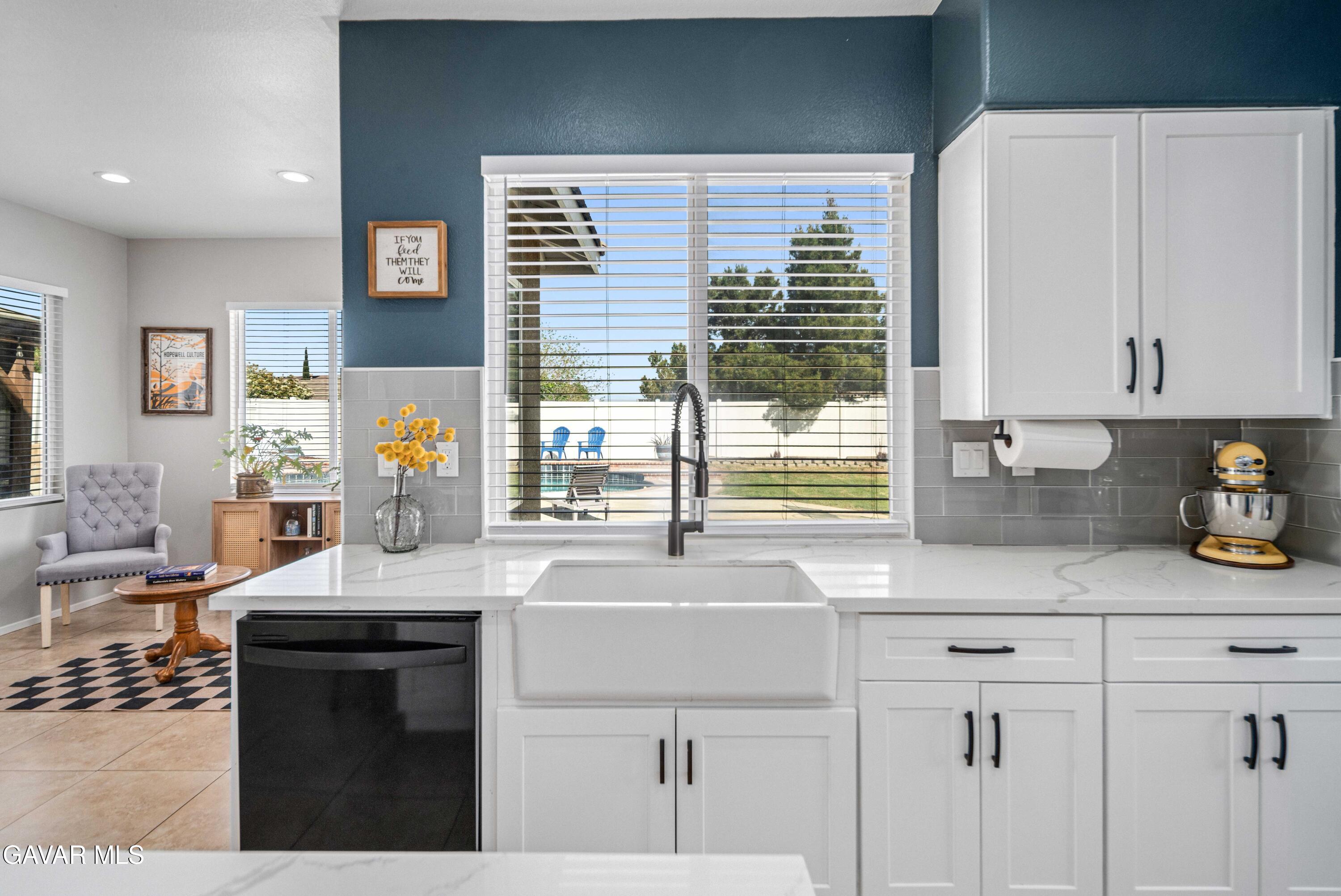 7337 Ridge View Drive Lancaster, CA 93536 - Photo 11 of 55 Ridgeview-14