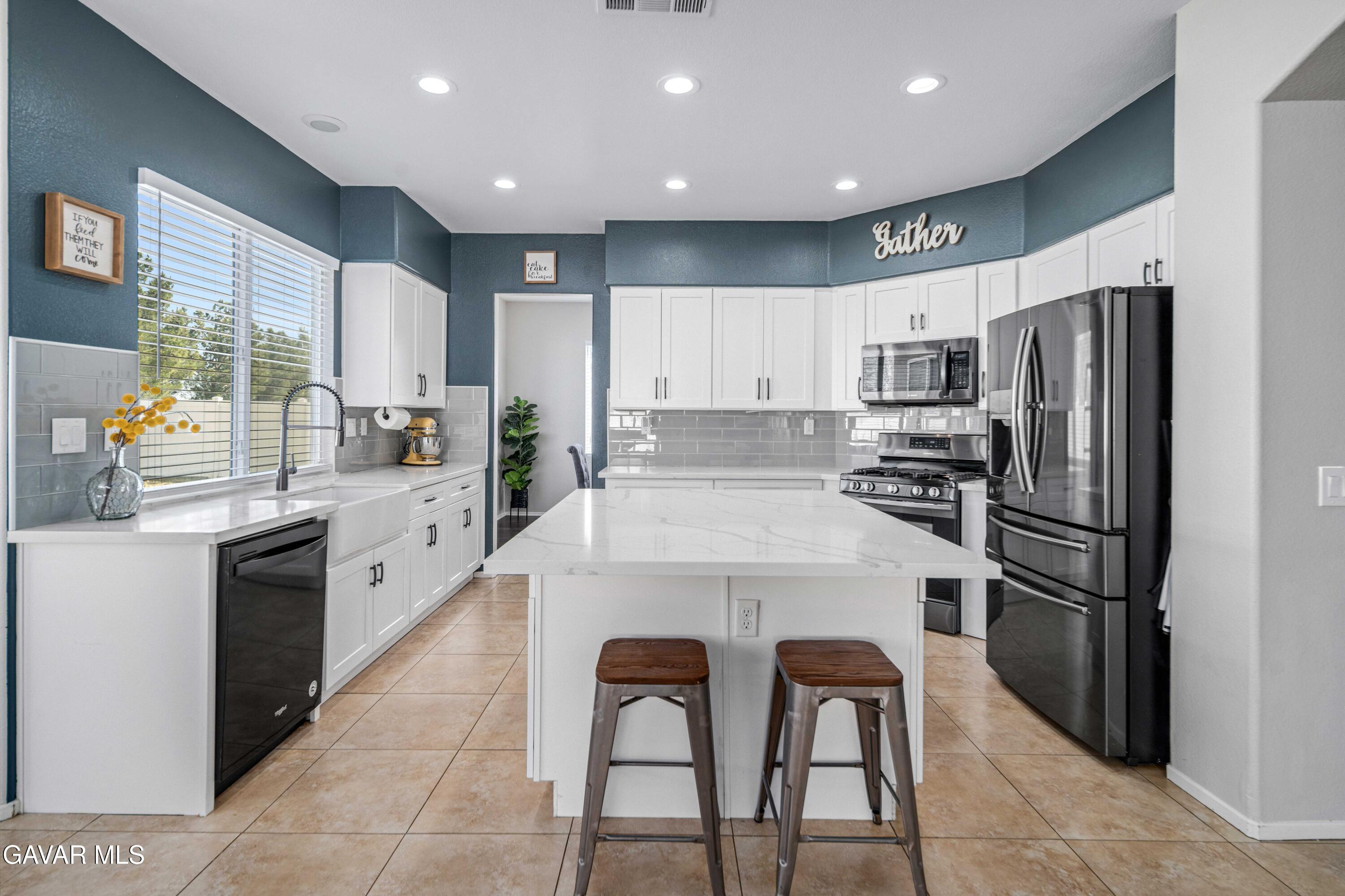 7337 Ridge View Drive Lancaster, CA 93536 - Photo 12 of 55 Ridgeview-15