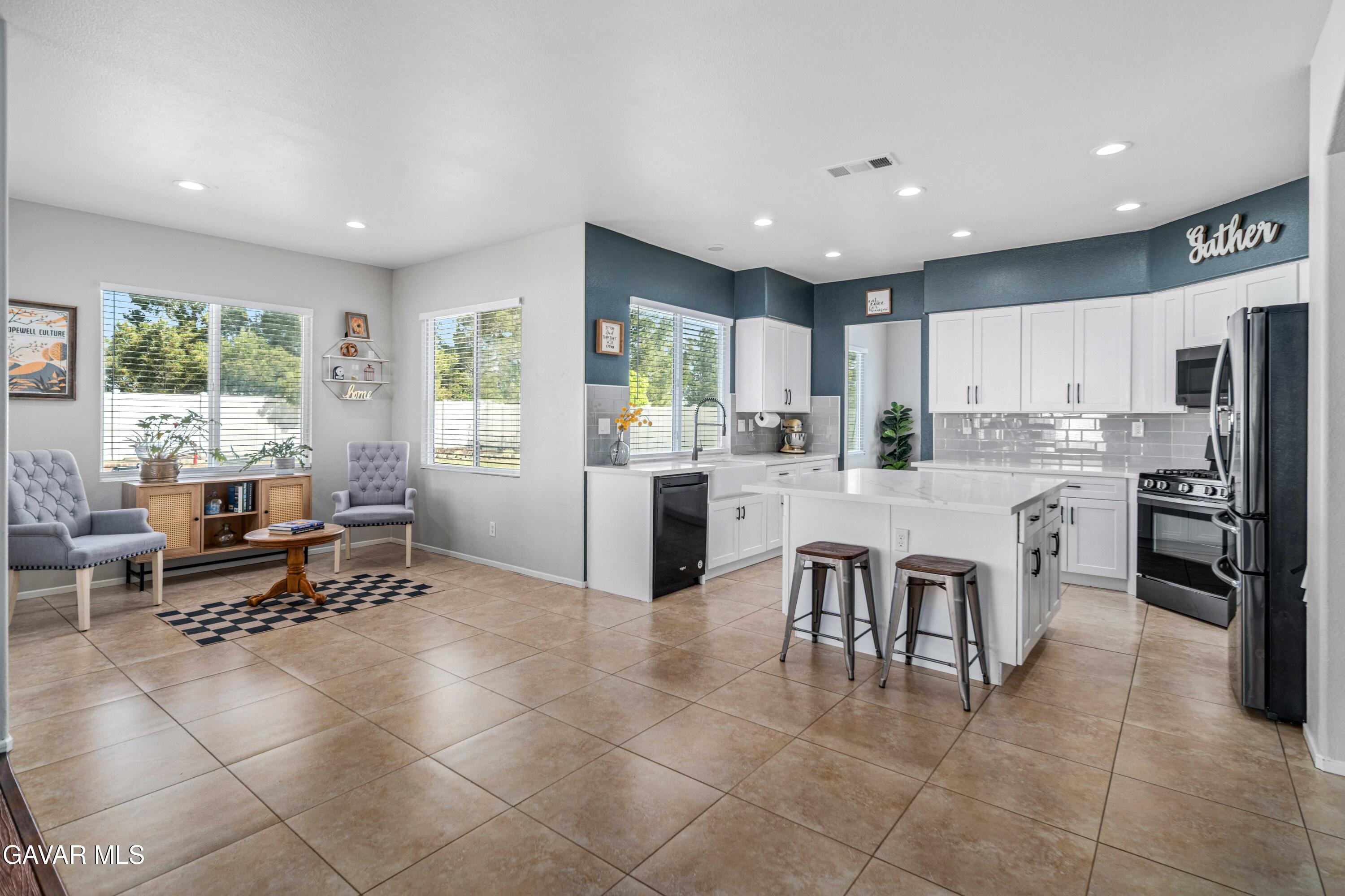 7337 Ridge View Drive Lancaster, CA 93536 - Photo 14 of 55 Ridgeview-17