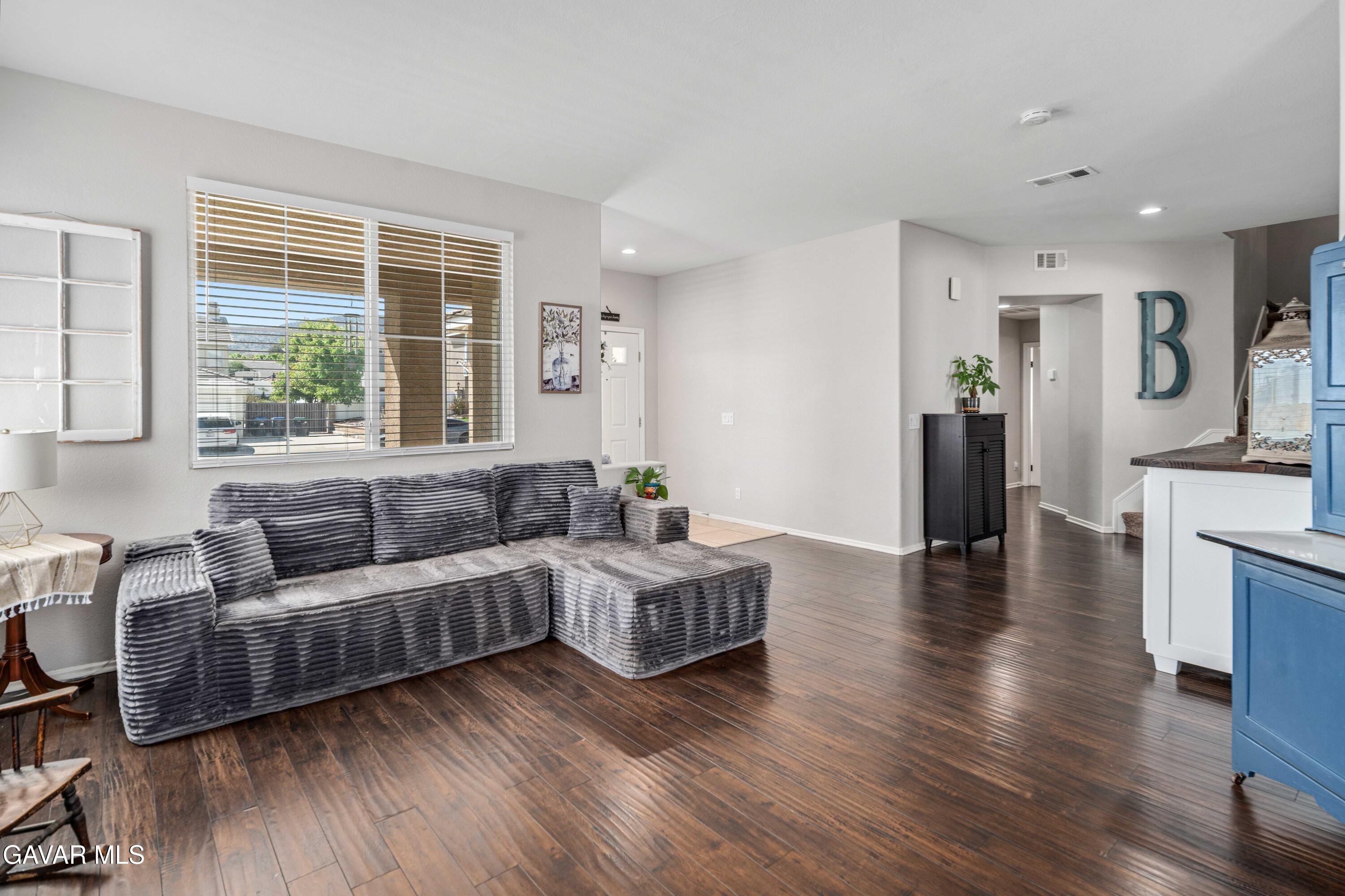 7337 Ridge View Drive Lancaster, CA 93536 - Photo 8 of 55 Ridgeview-11