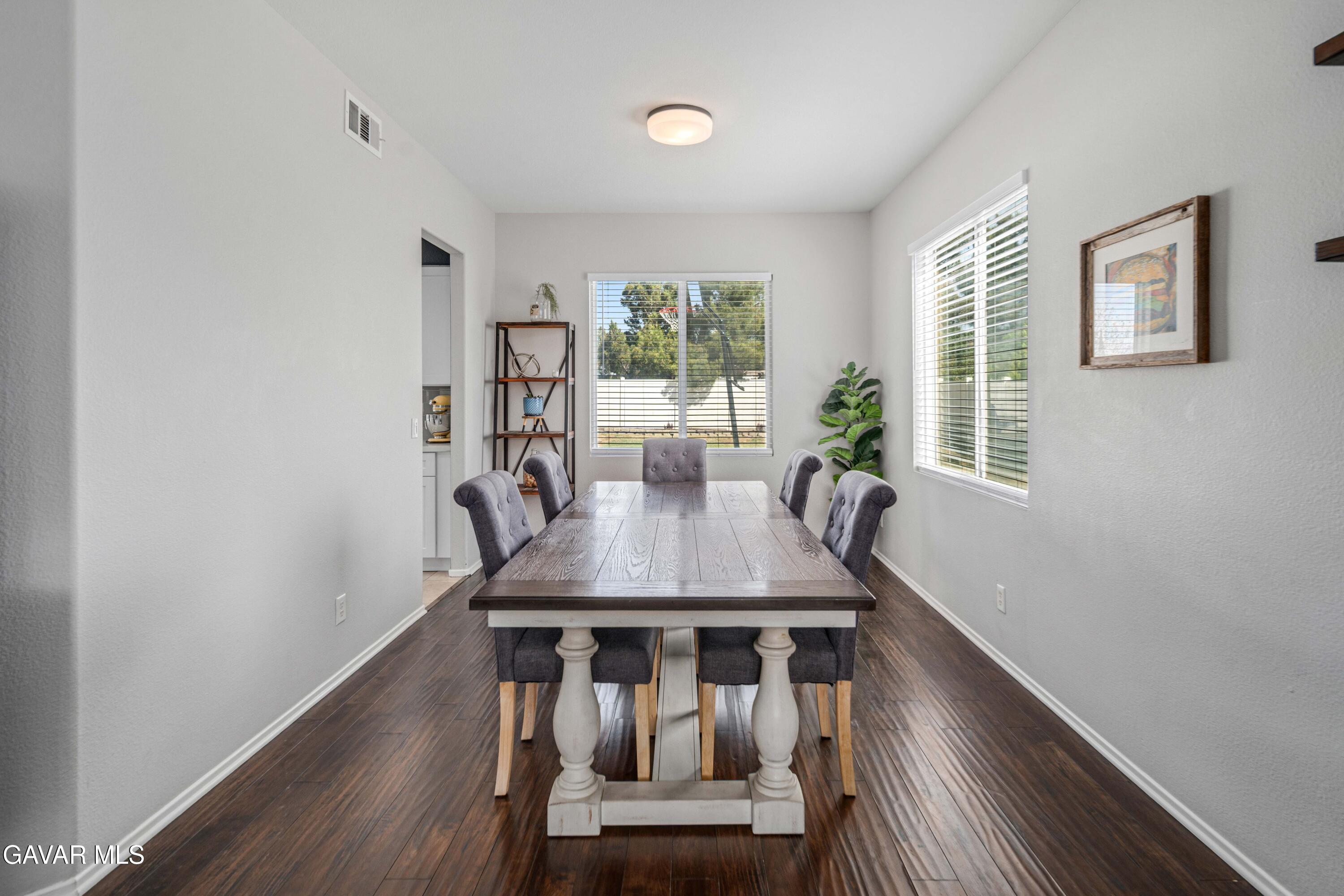 7337 Ridge View Drive Lancaster, CA 93536 - Photo 9 of 55 Ridgeview-12