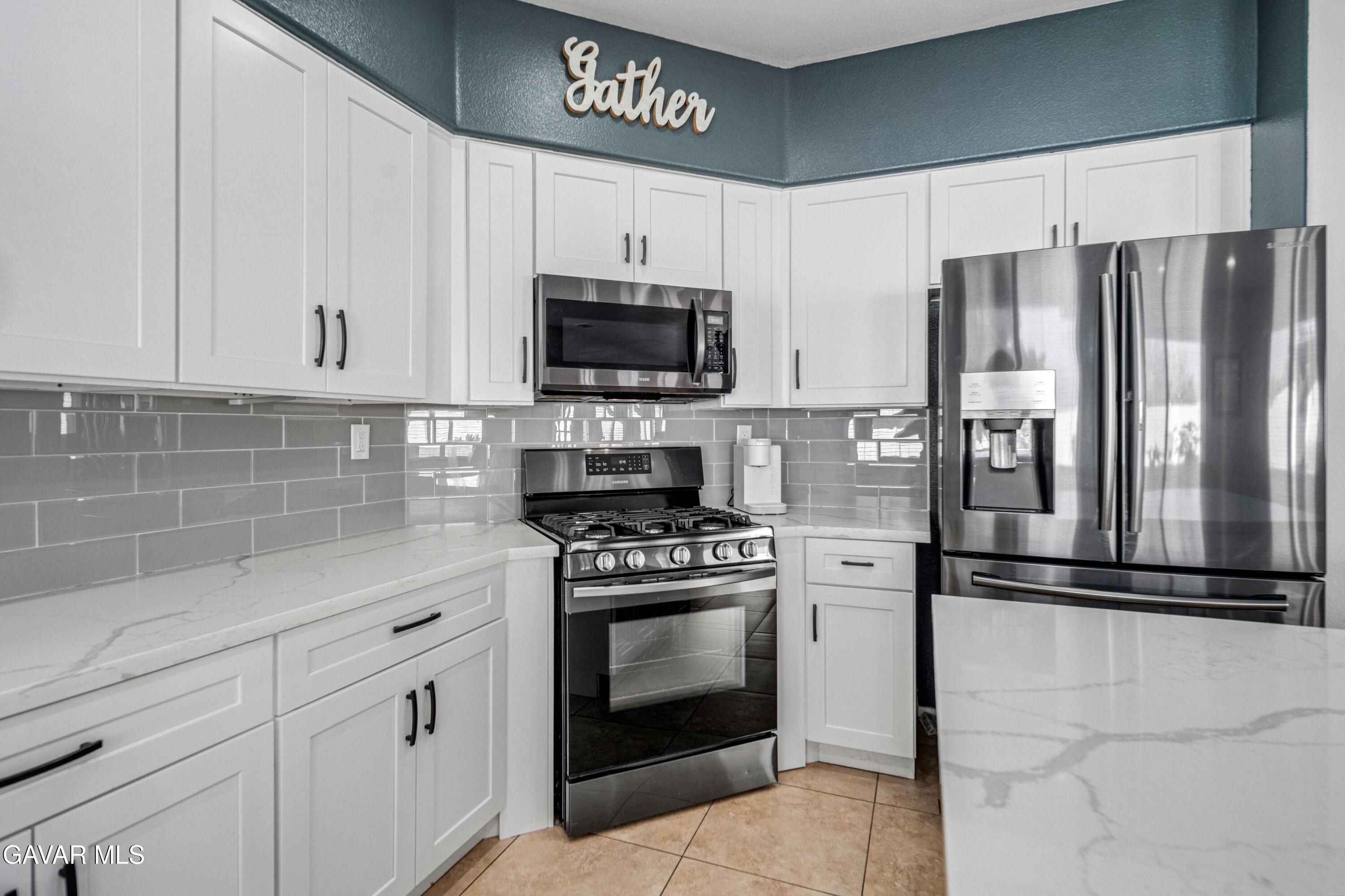 7337 Ridge View Drive Lancaster, CA 93536 - Photo 10 of 55 Ridgeview-13