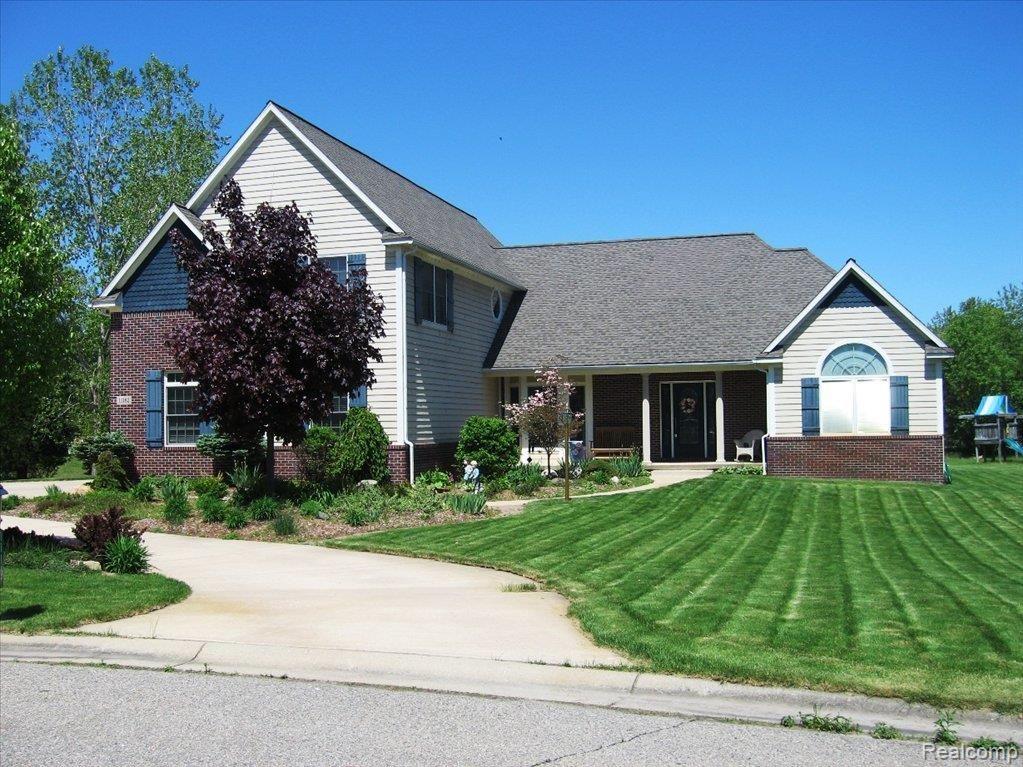 11162 Rivendell Court Pinckney, MI 48169 - Photo 1 of 25 11162 Rivendell