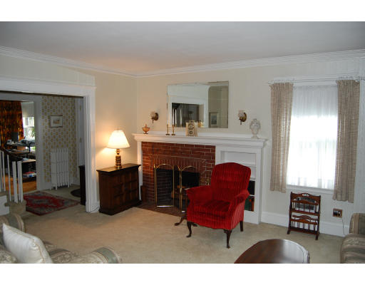 44 Governors Road Milton, MA 02186 - Photo 3 of 13 Gallery Image 3