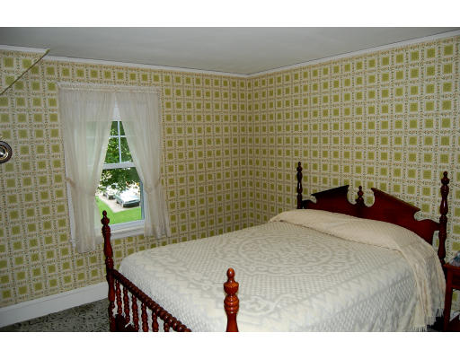 44 Governors Road Milton, MA 02186 - Photo 9 of 13 Gallery Image 9