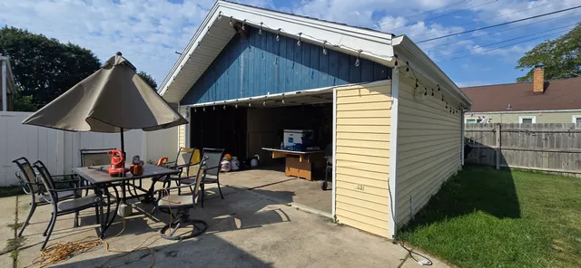 $250,000 | 7546 30th Avenue, Kenosha, WI 53142