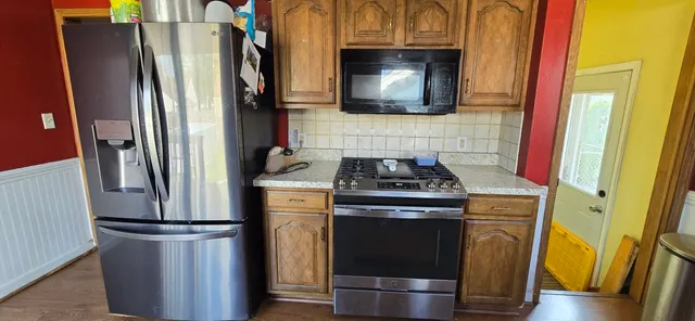 $250,000 | 7546 30th Avenue, Kenosha, WI 53142