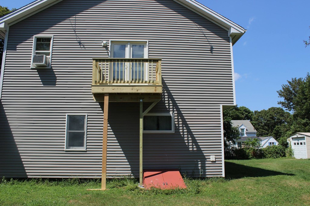 1 Rounds Avenue Swansea, MA 02777 - Photo 6 of 27 Gallery Image 6